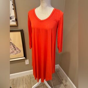 Like New! BOUTIQUE WHITE PLUM Flowy Orange Dress